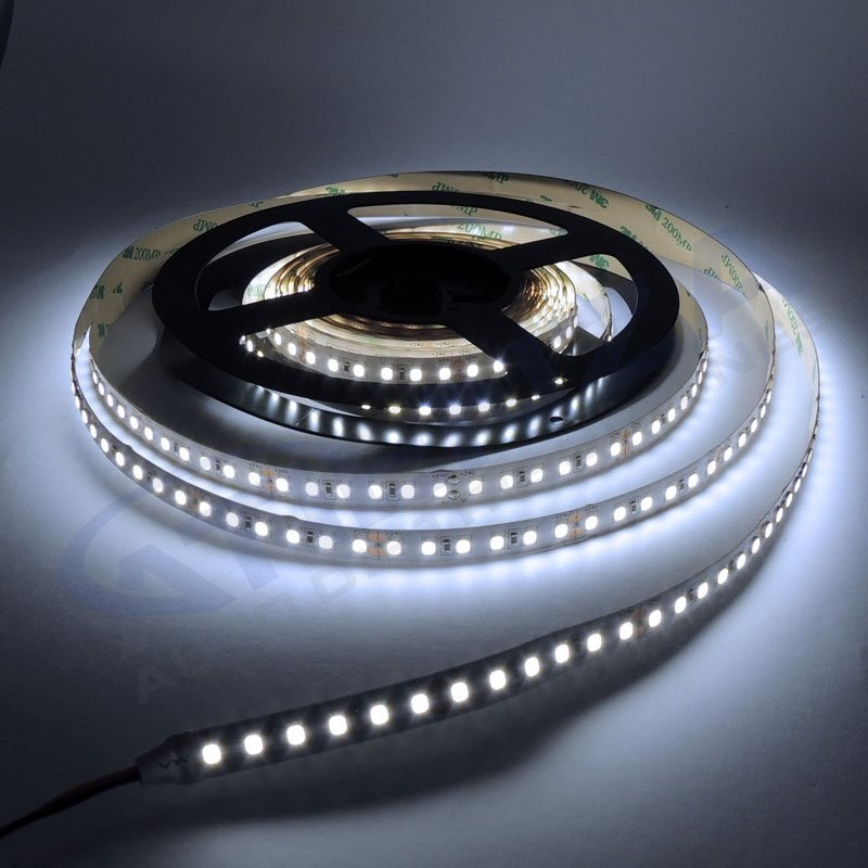 **Tira LED RGB de 5 Metros - Iluminación Multicolor de Alta Calidad para Proyectos Versátiles 🌈 | Atienza Auto Distribuciones**